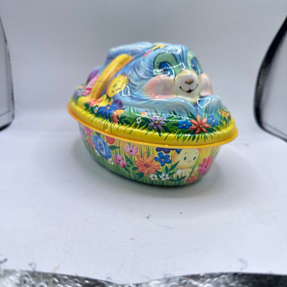 Vintage Plastic Easter Candy Containers set of 2 Bunny - Picture 3 of 15
